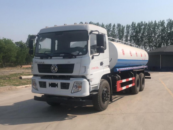 東風(fēng)專(zhuān)底后雙橋YTH5251GPS6D噴灑車(chē)