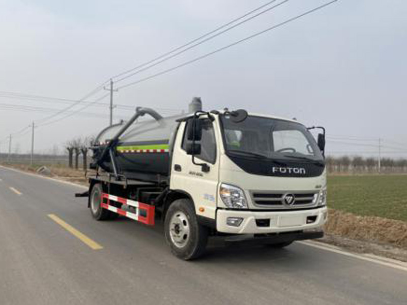 吸污車