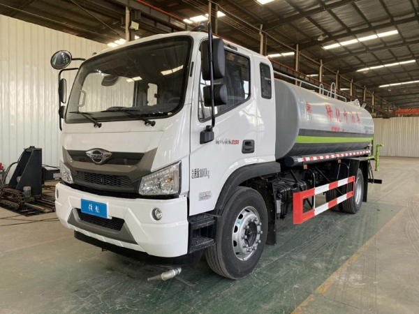 帝宏綠化噴灑車(chē)